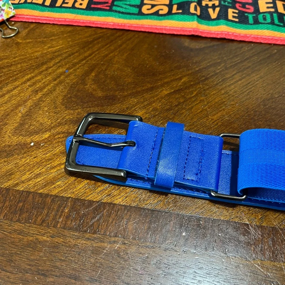 Nike Kids Vibrant Blue Belt